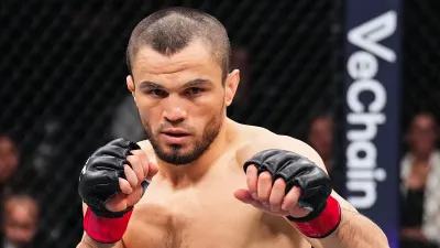 Сун Ядун нокаутировал Умара Нурмагомедова на турнире UFC в Китае